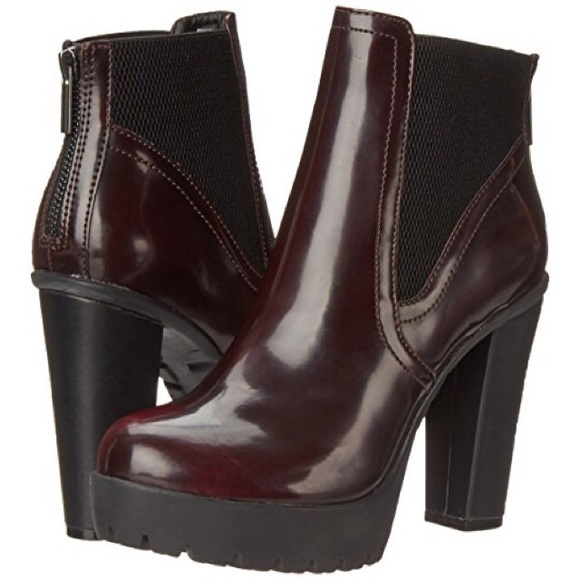 Steve Madden Amandaa Platform Boots 